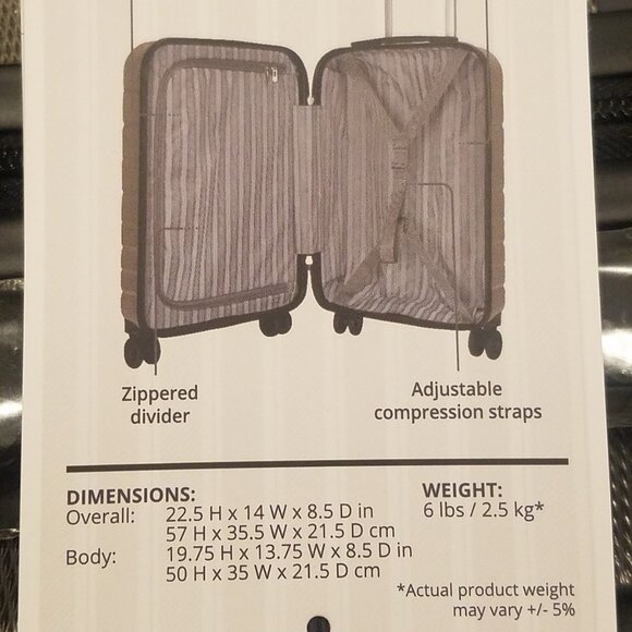 New Skyway Luggage Vo. Epic 2.0 Collection Carry-On Never used - Picture 4 of 5